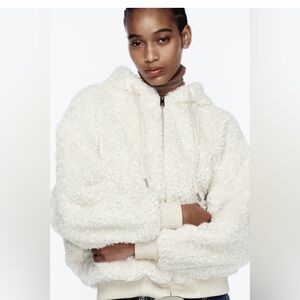NEW with tags ZARA Hooded Fleece Sherpa jacket Medium Ecru